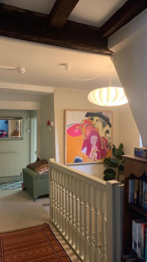 The Totnes Guest House. Upstairs At Zappa'S Exterior photo